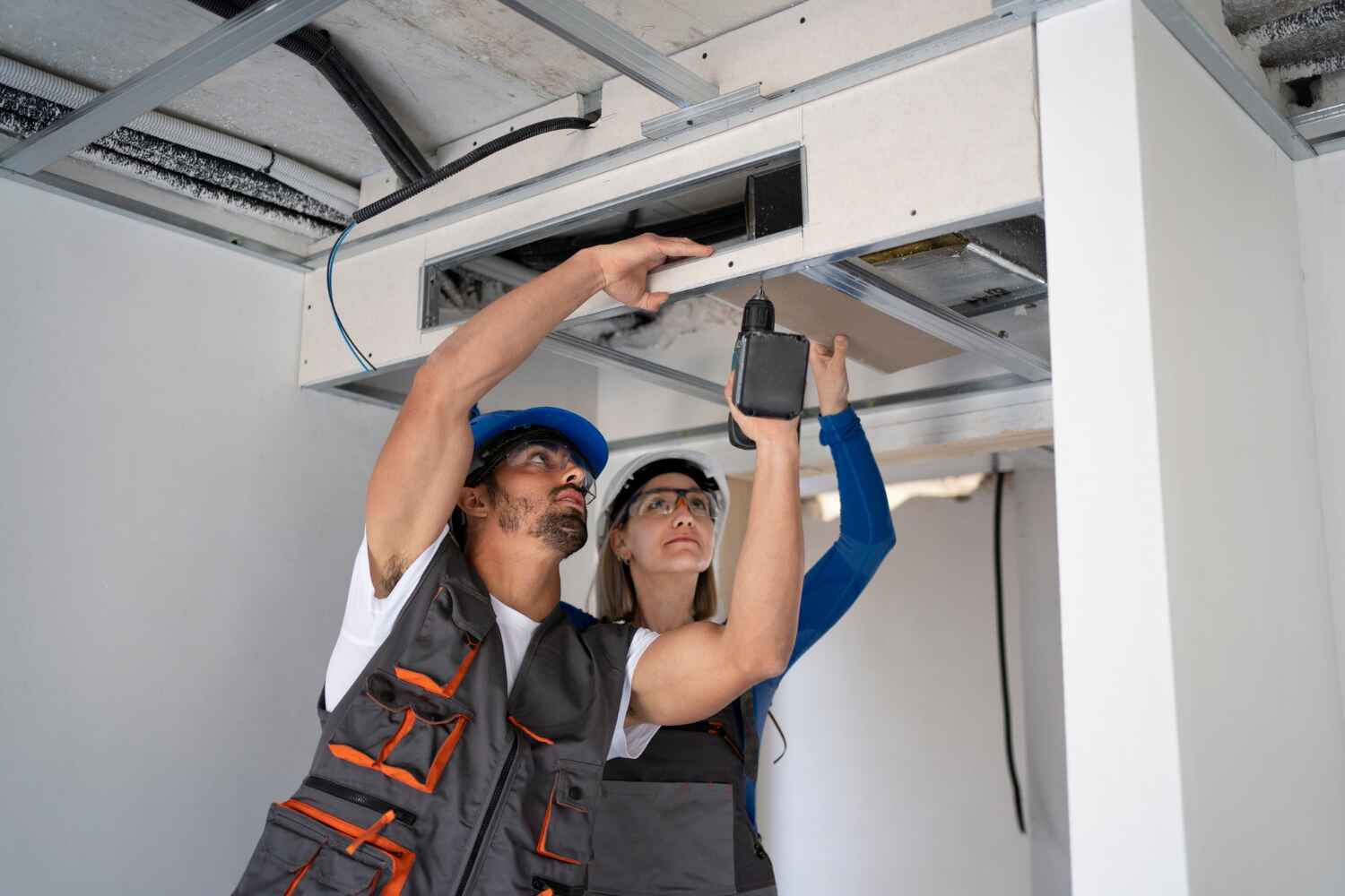 Air duct cleaning in Home Garden, CA